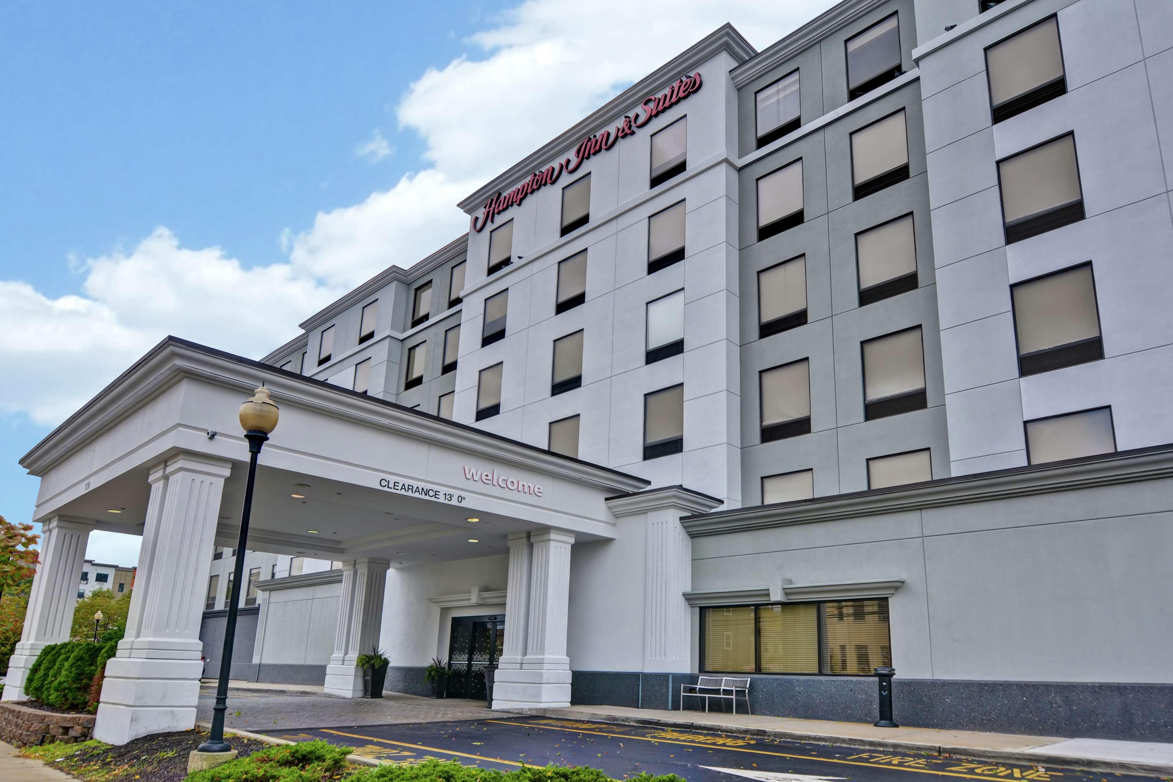 Hampton Inn & Suites Newark-Harrison-Riverwalk Buitenkant foto